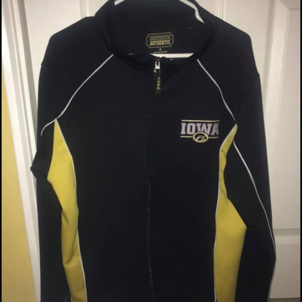 Women’s Iowa Hawkeye medium weight jacket